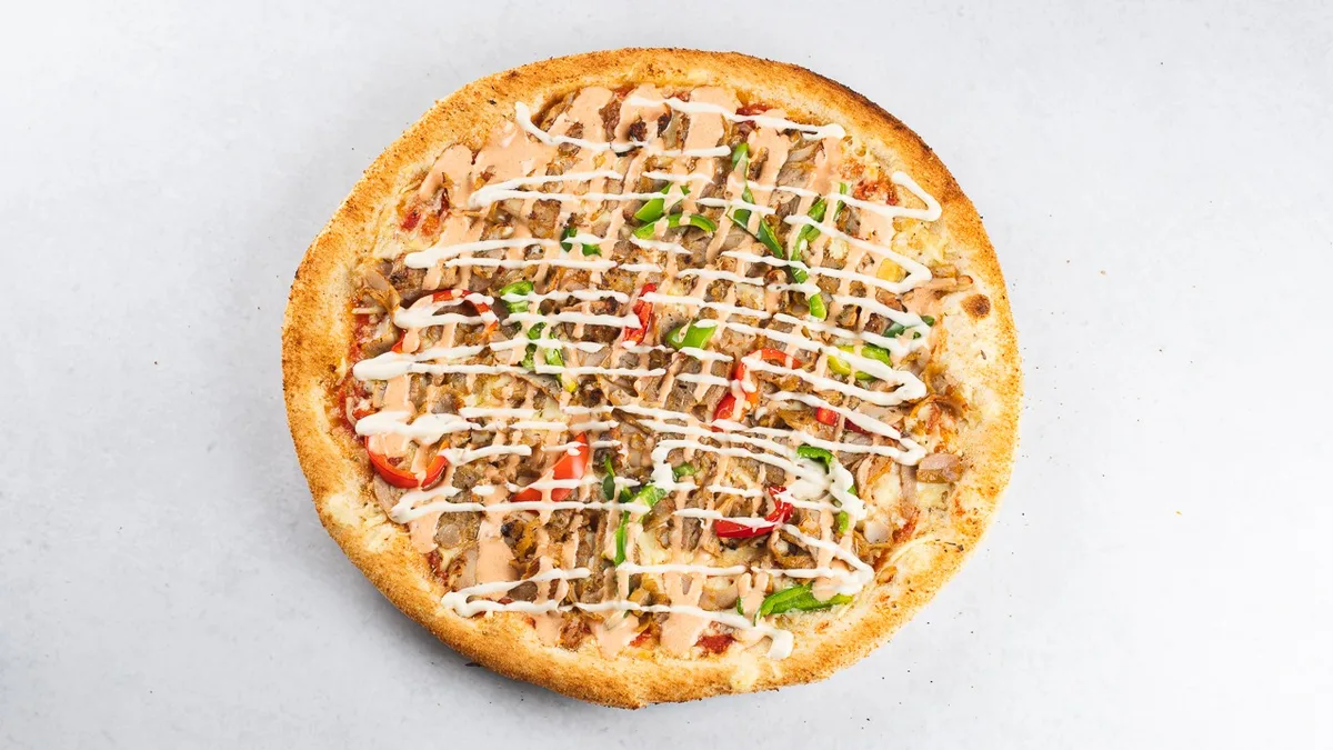 Kebab pizza