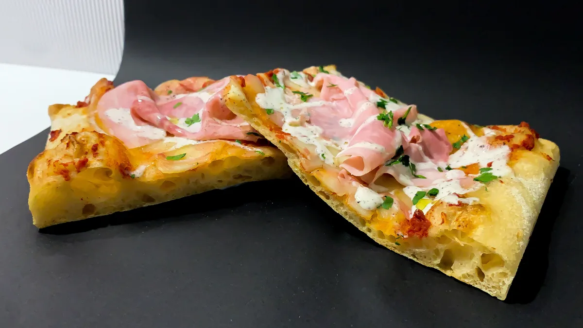 Cotto e tartufo Pizza