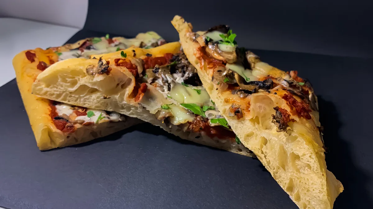Funghi e tartufo Pizza