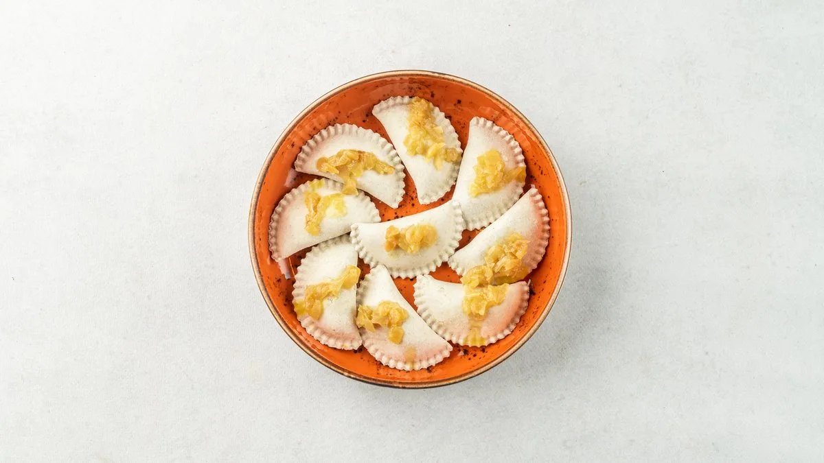 Pierogi KETO z pastą z gęsich wątróbek