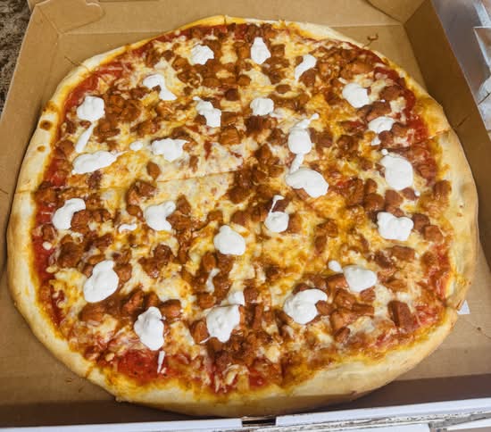 Buffalo Chicken Gourmet Pizza (Large) (18")
