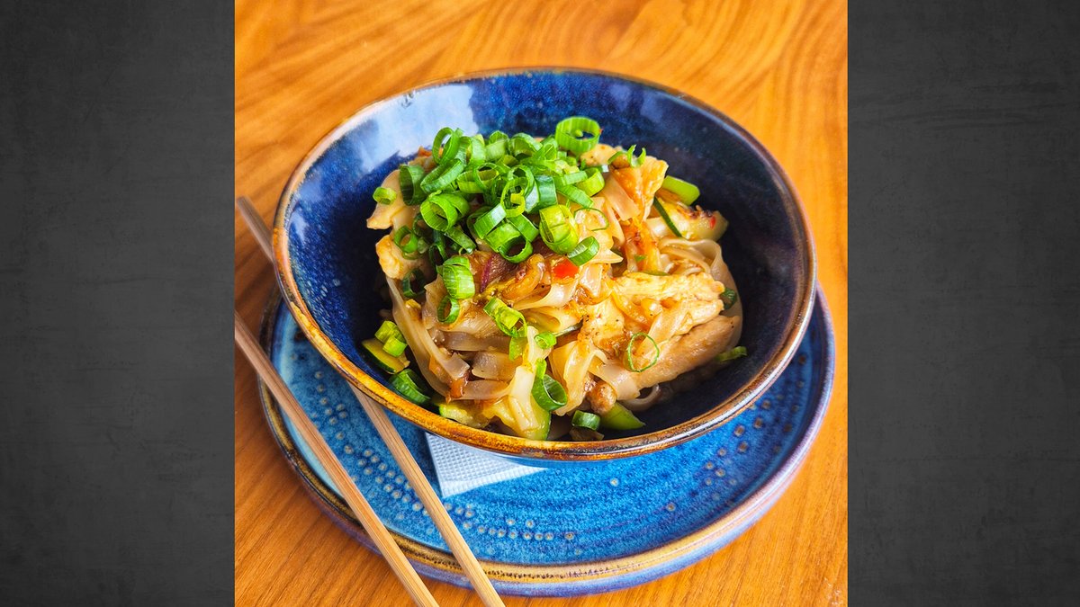 Sweet Chili Chicken Noodles