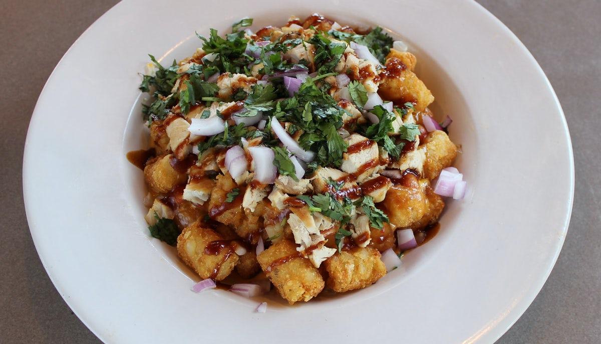 Pluckers Totchos