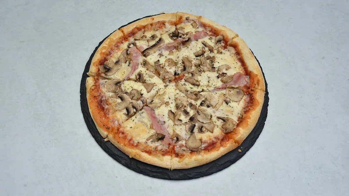 Capricciosa pizza 28cm