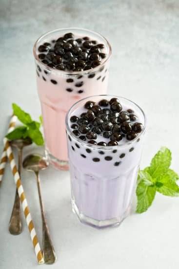 Smoothie with Popping Boba