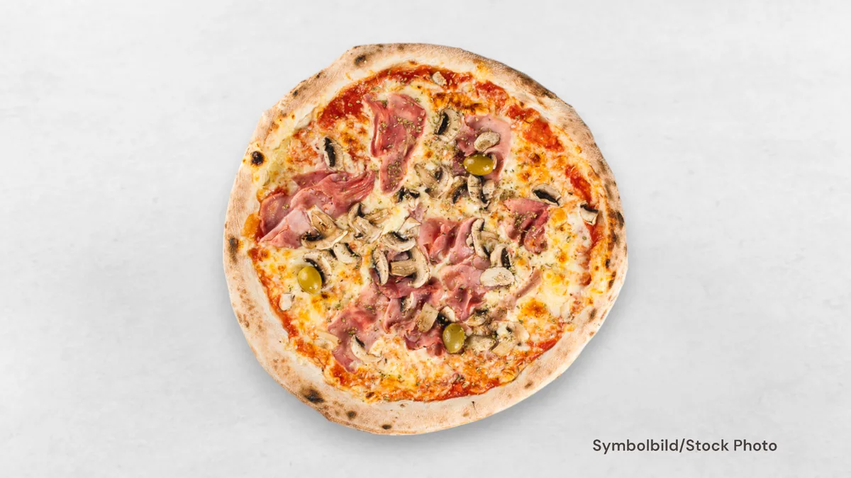 Pizza Mozzarella Regina
