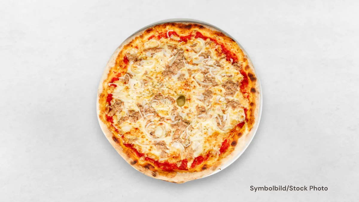 Pizza Mozzarella Tonno