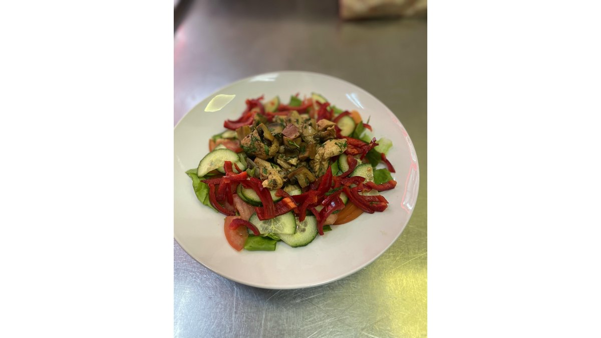 Salată cu pui