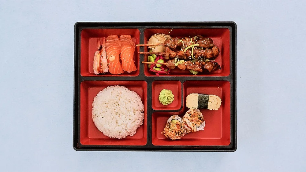 Sushi och Kyckling Saté