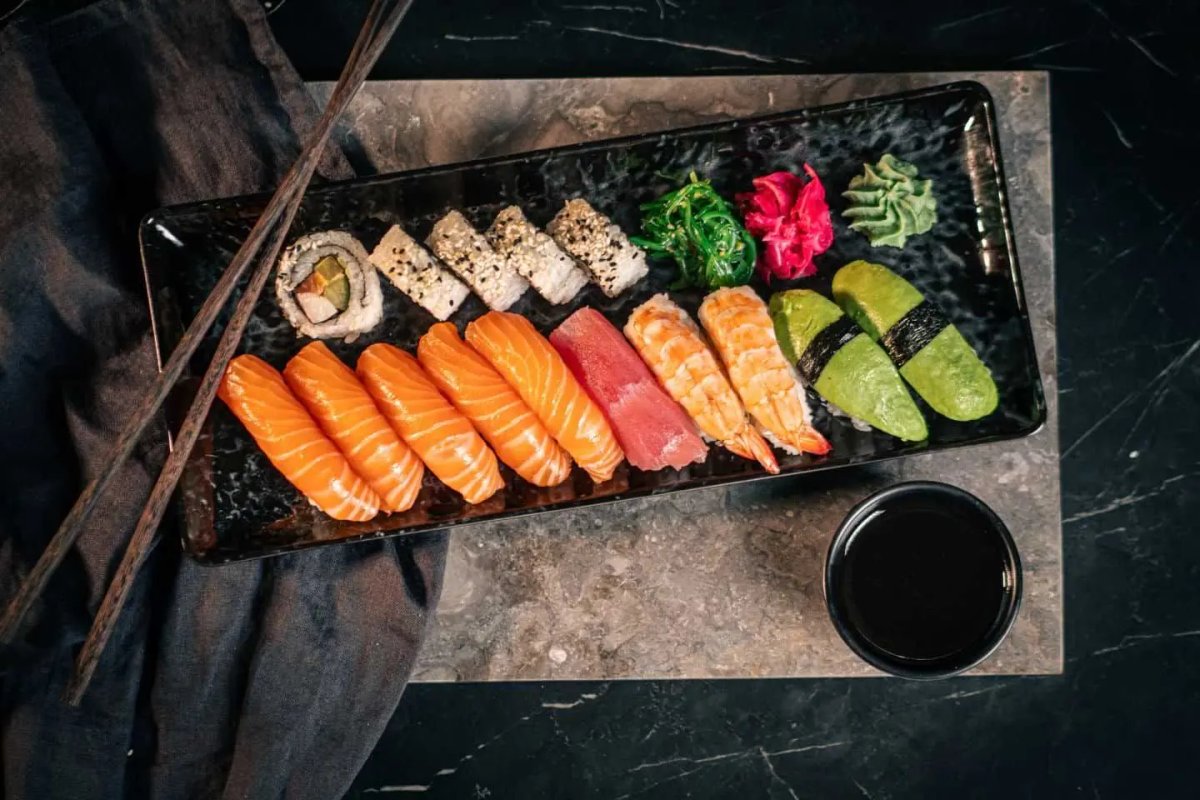 Sushi 15-bitar + Dryck