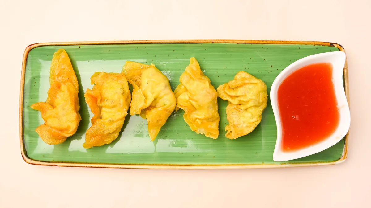 V5. Gebackene Wantan
