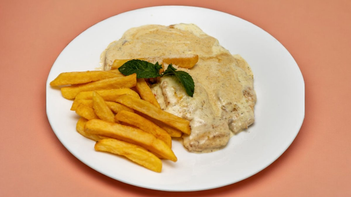 Pileći file u sosu od parmezana