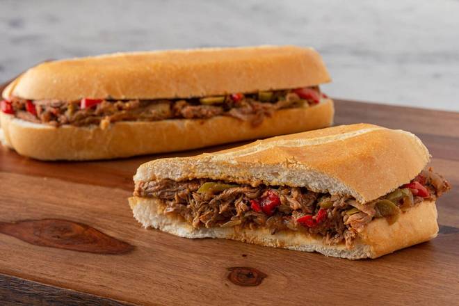 Ropa Vieja Sandwich (Cuban-Style Stewed Beef)