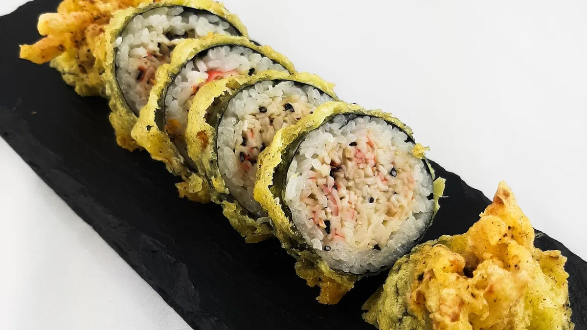 Futomaki tempura pasta surimi