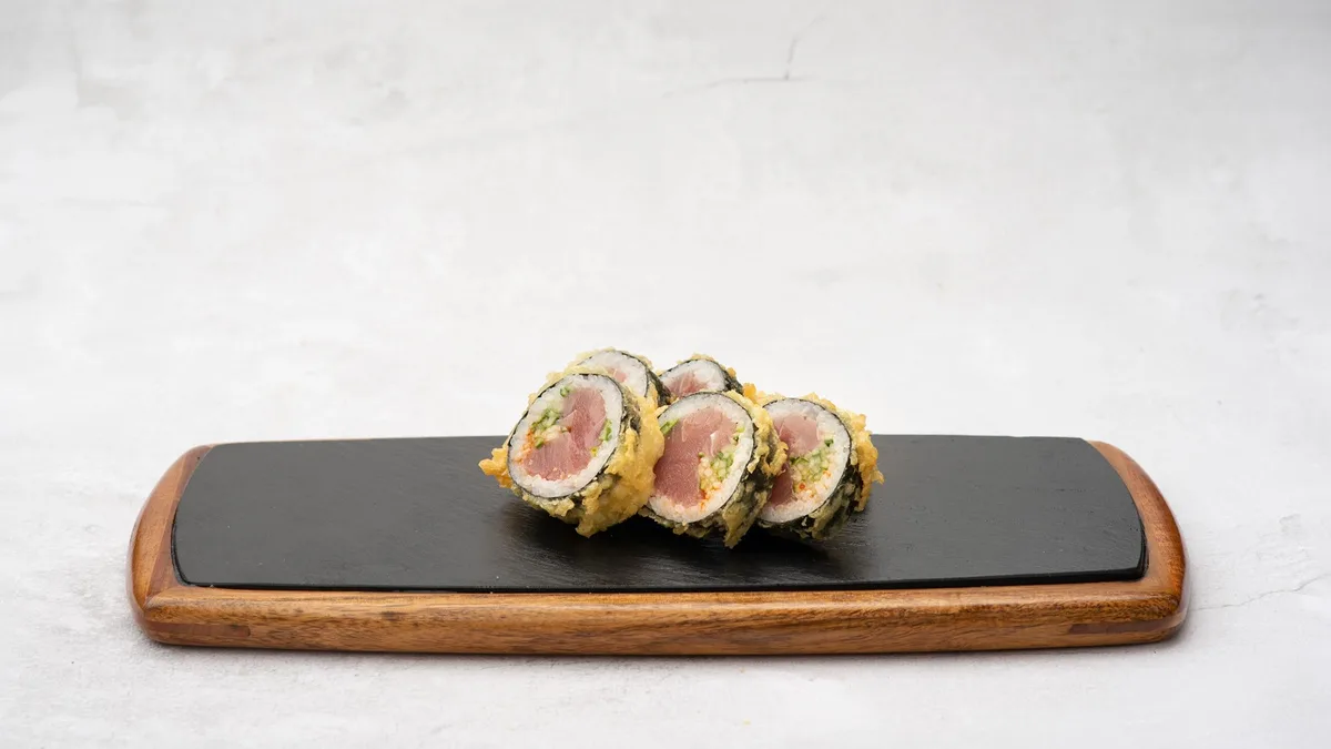 Futomaki tempura tuńczyk