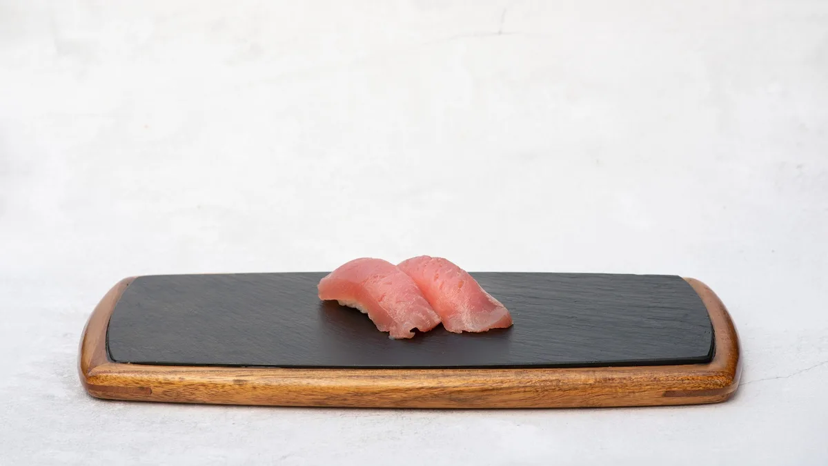 Nigiri tuńczyk