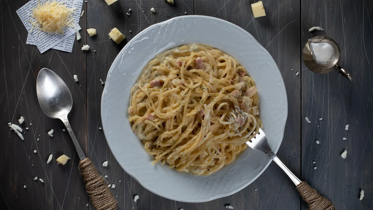 Spaghetti "alla carbonara"
