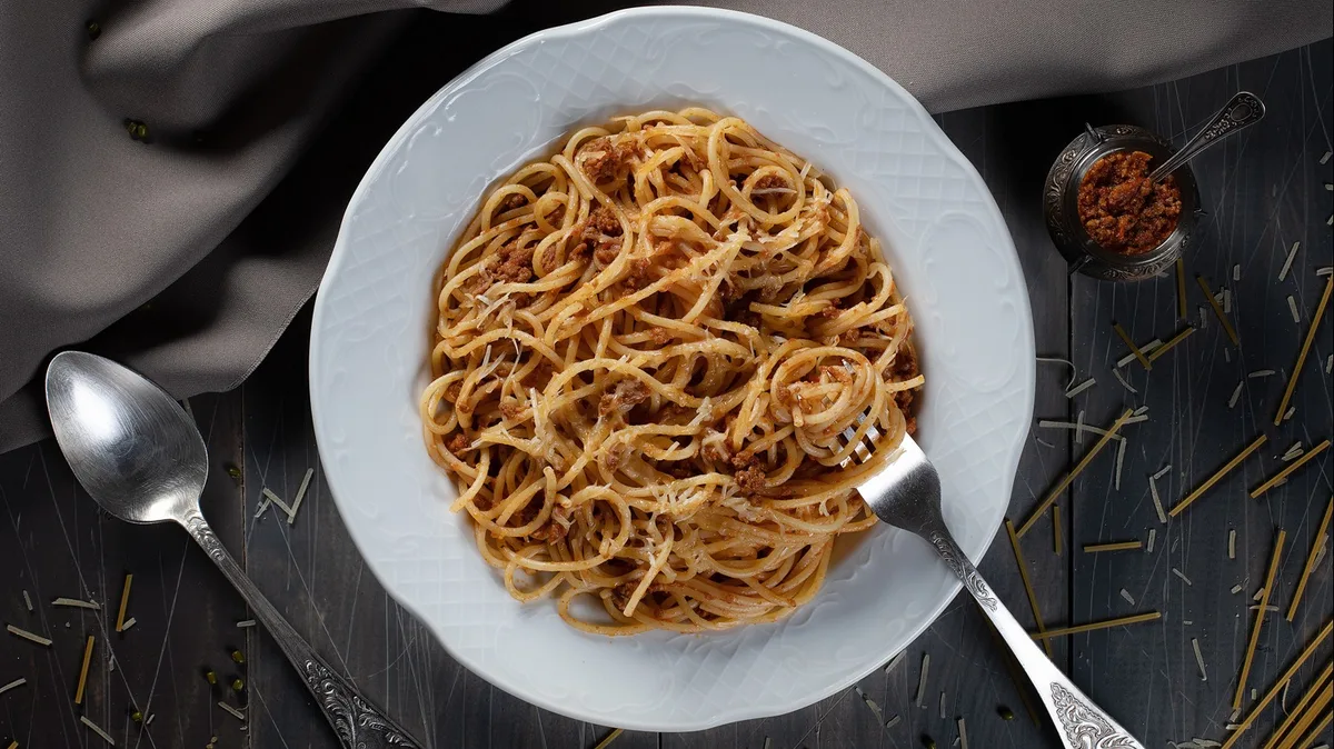 Spaghetti with Bolognese sauce