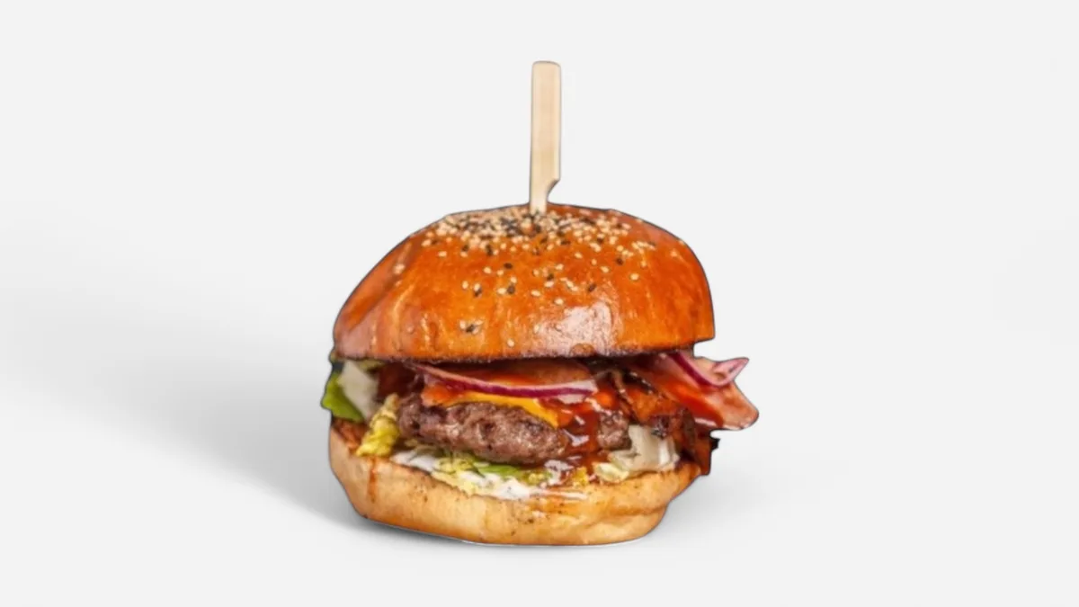 Mexický chilli burger s hranolkami