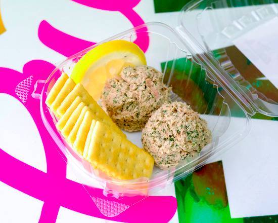 Tuna and Crackers