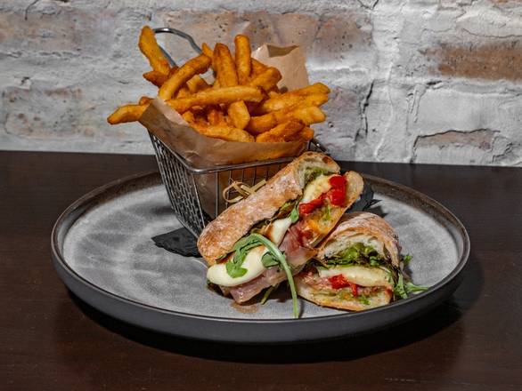 Prosciutto Sandwich *