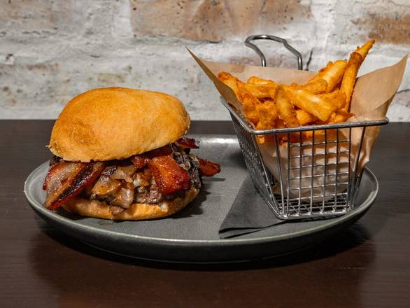 Smokey Bacon Burger *