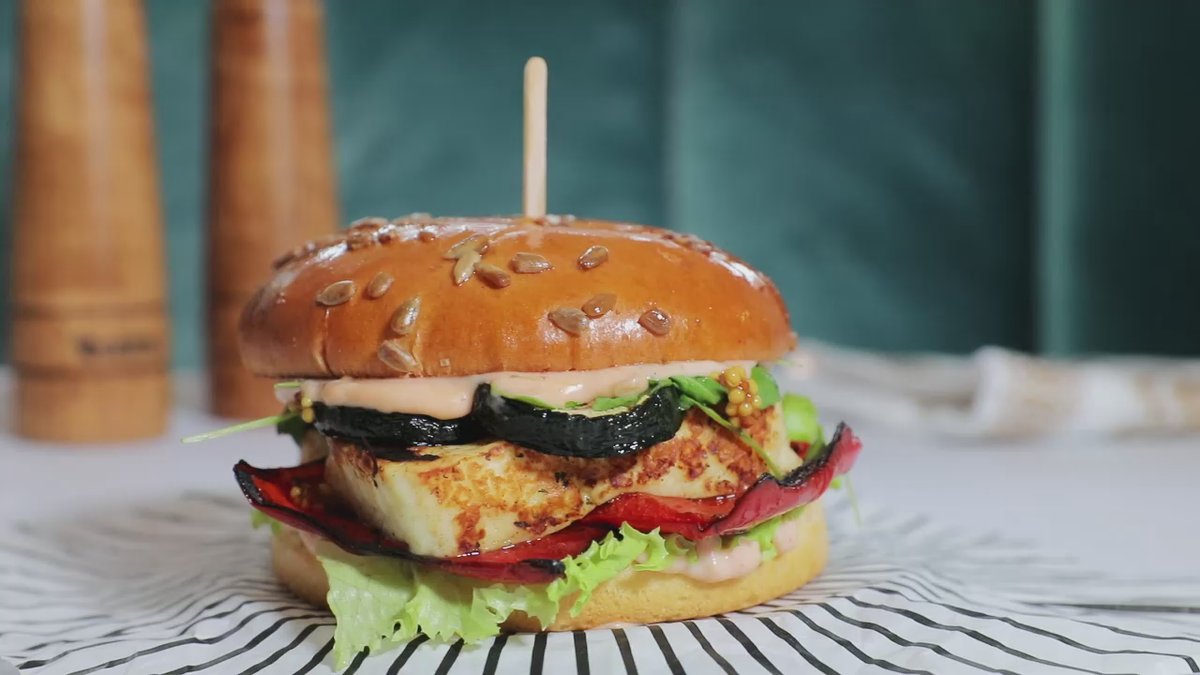 Meniu halloumi burger