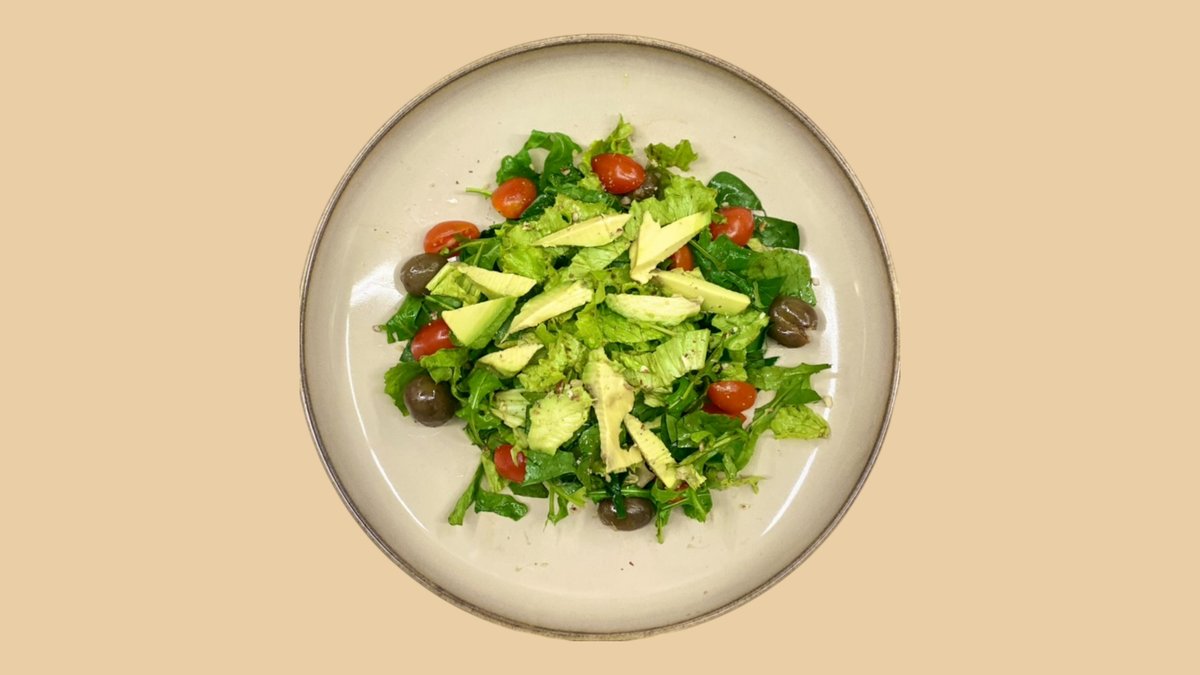 Sallatë Jeshilliqe and Avocado