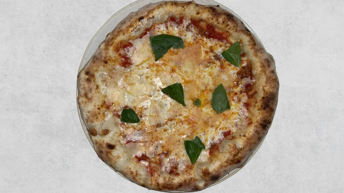 Pizza Bologna