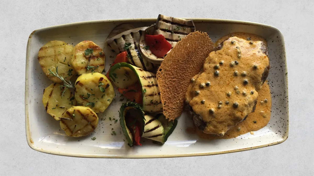 Rump Steak in Green Pepper Sauce