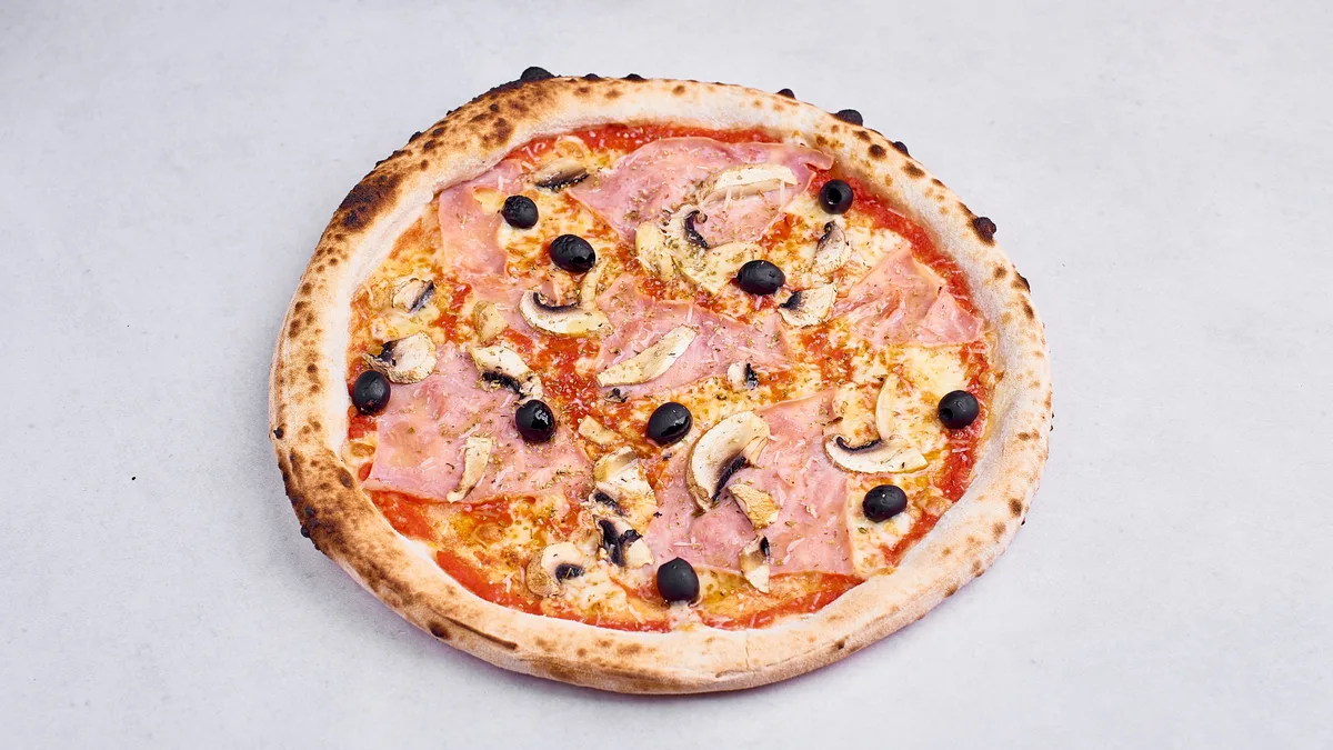Pizza capricciosa
