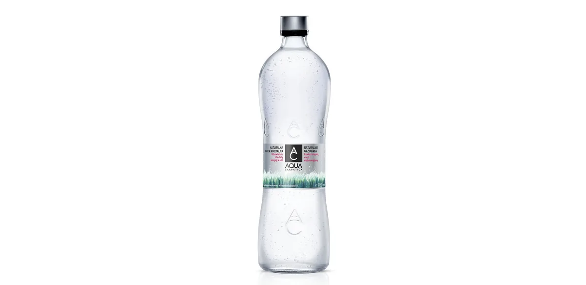 Woda gazowana aqua 0,75 l