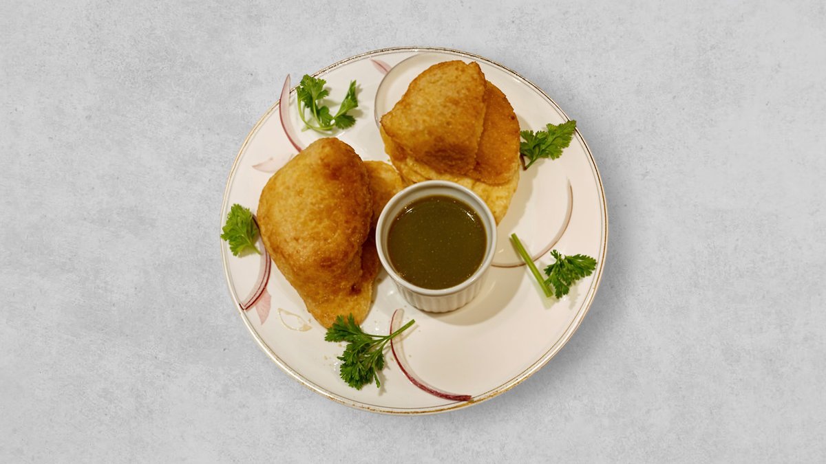 【人気⭐️】ベジタブルサモサ（2個）VegetableSamosa (2P)