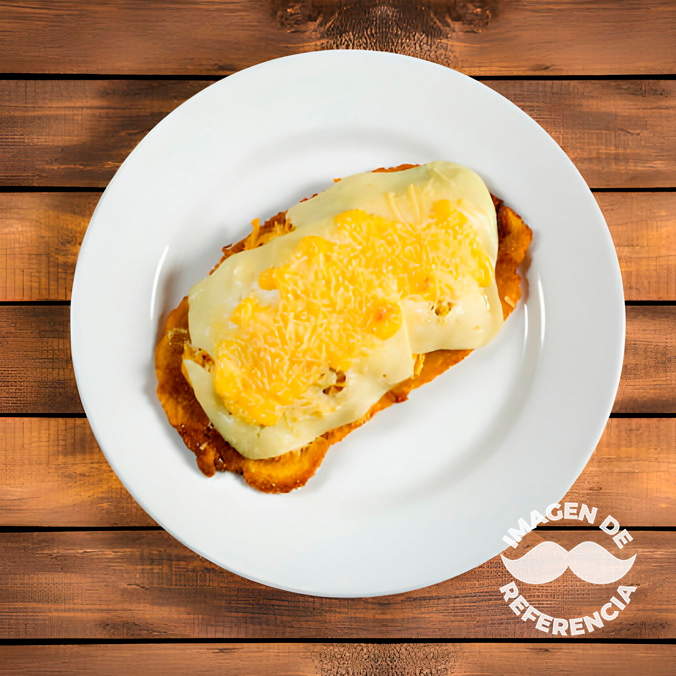 Patacones con Frijol y Queso