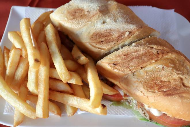 Sándwich de Carne con Papas
