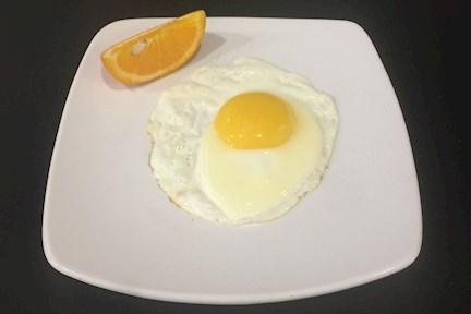 1 Egg / 1 Oeuf