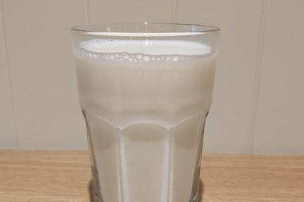 Almond Milk / Lait d'amande