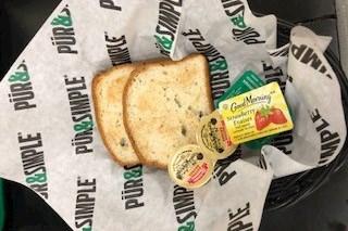 Gluten Free Bread / Pain sans gluten