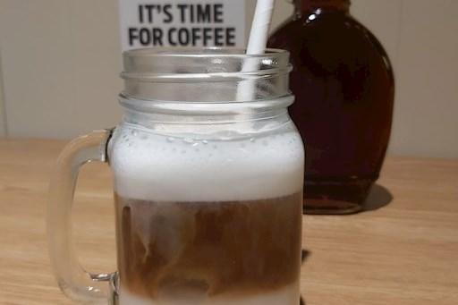 Iced Latte / Café latté glacé