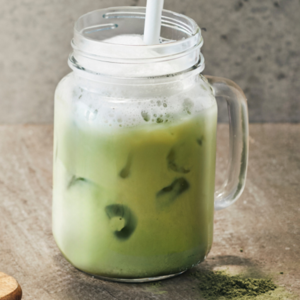 Organic Iced Matcha Latte / Matcha latte glacé bio
