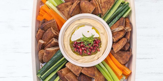 Hummus, Veggies and Pita Platter