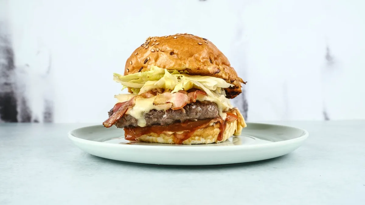 Premium beef burger menu ✨