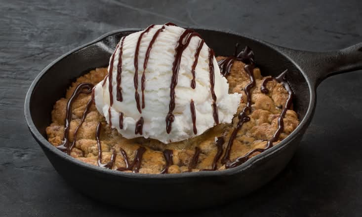 Amazing Chocolate Chunk Cookie Skillet