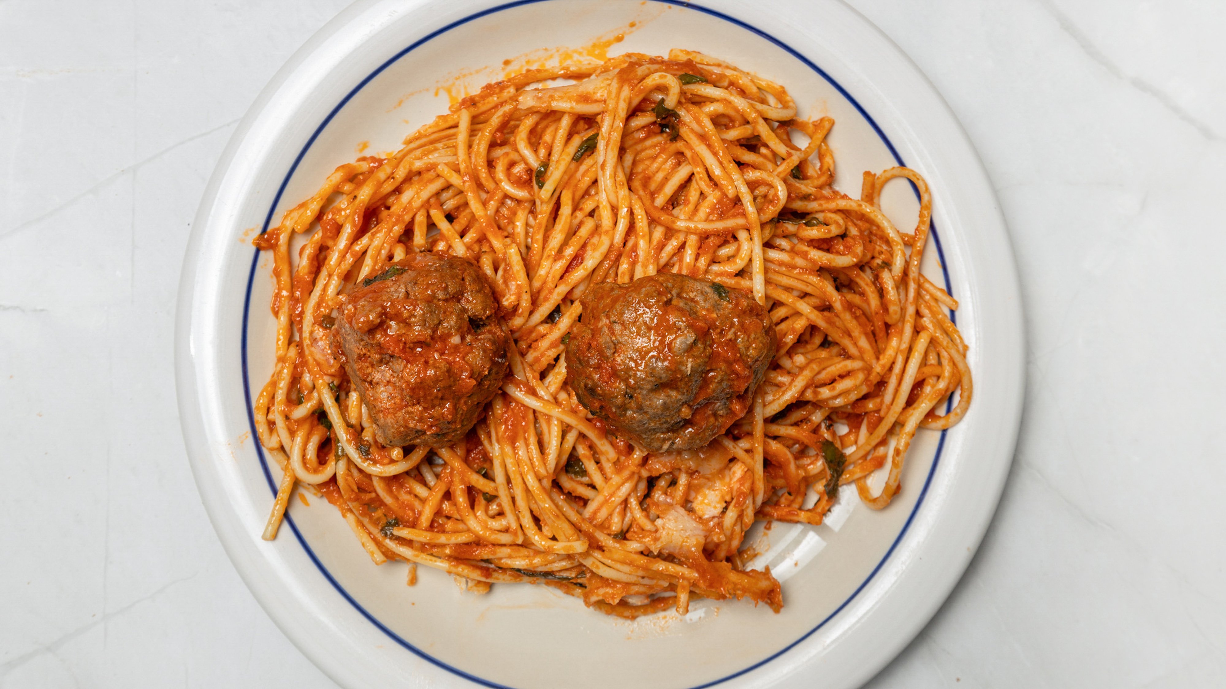 Tagliolini Freschi con Pomodoro e Polpette di Manzo