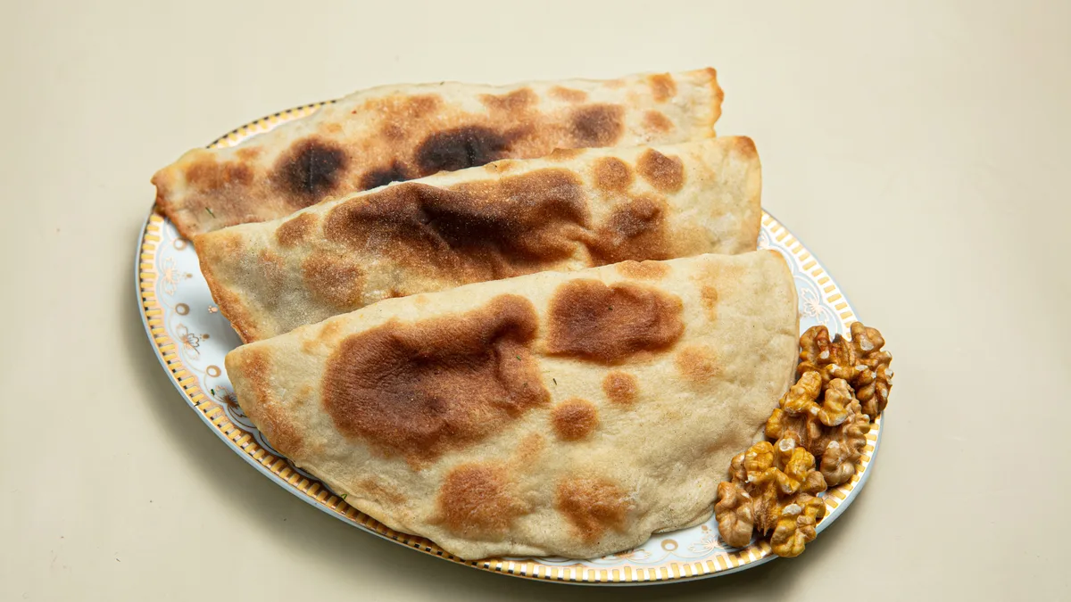 Ləvəngi ilə Corat Qutabı