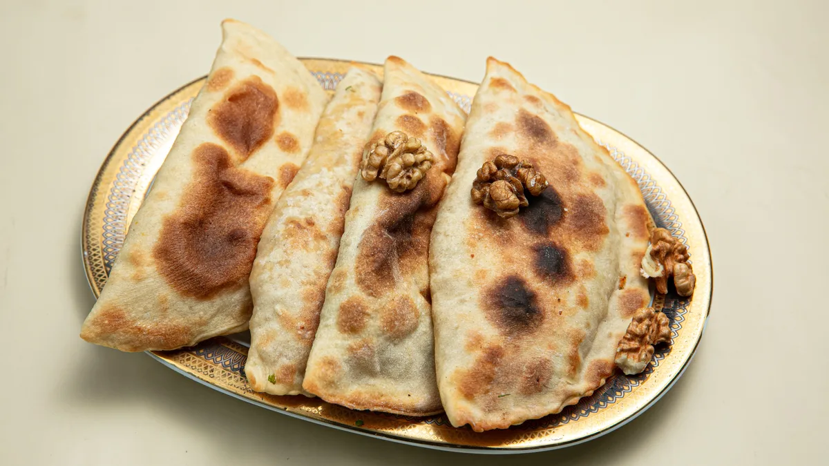 Ət və Qoz ilə Corat Qutabı