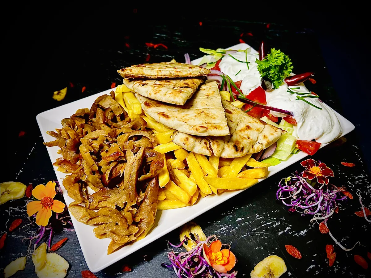 Borjú Gyros Tál