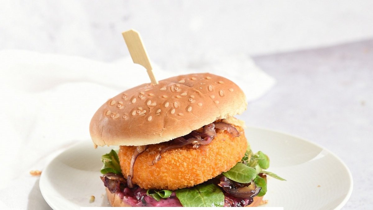 Camembert burger