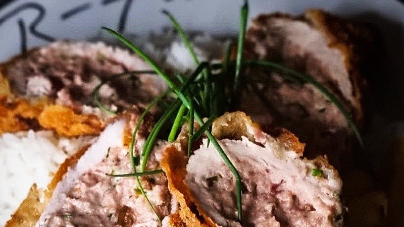 Velővel töltött borda jázmin rizzsel, hasábburgonyával