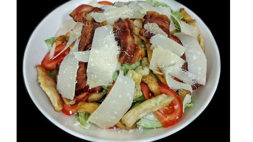 Cezar salata sa piletinom